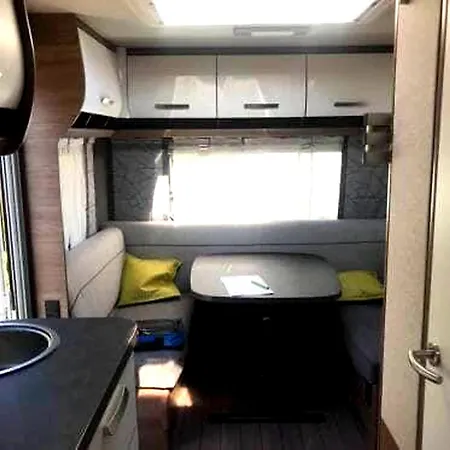 Cozy Caravan In Erlengrund, Bad Hofgastein Camping
