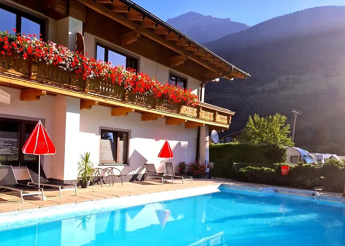 Cozy Caravan In Erlengrund, Bad Hofgastein Camping *