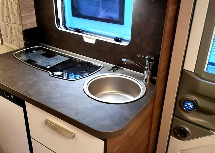 Cozy Caravan In Erlengrund, Bad Hofgastein Camping