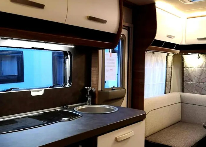 Cozy Caravan In Erlengrund, Bad Hofgastein Camping