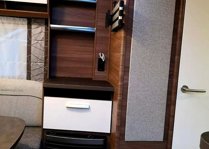 Camping Cozy Caravan In Erlengrund, Bad Hofgastein